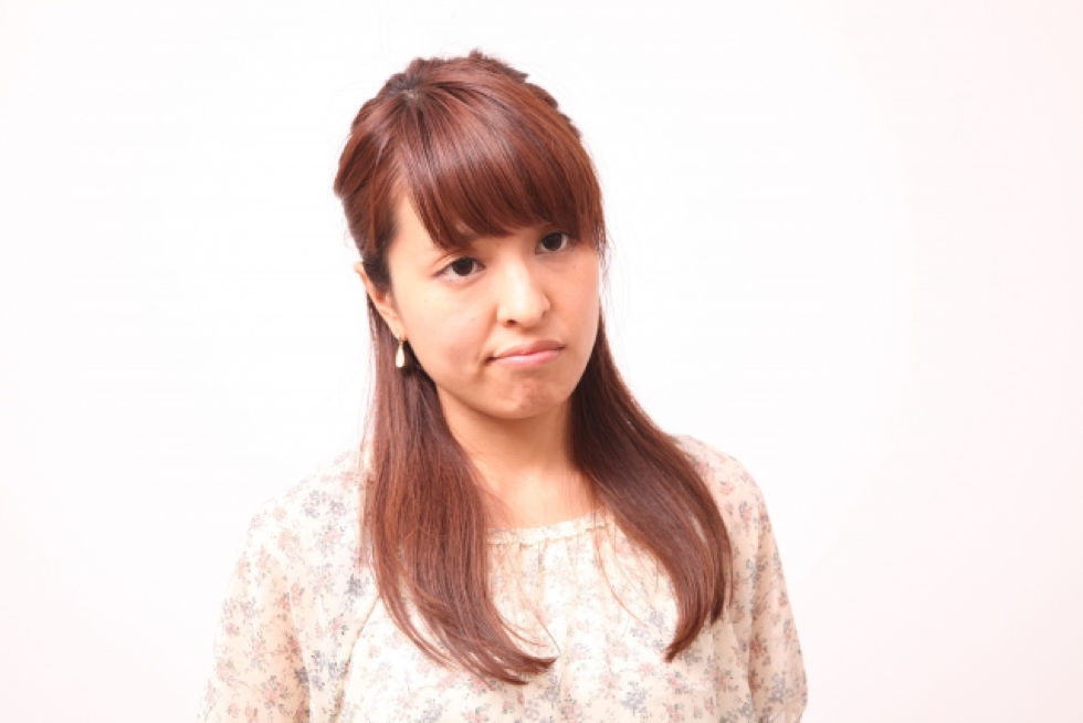 イライラしている女性